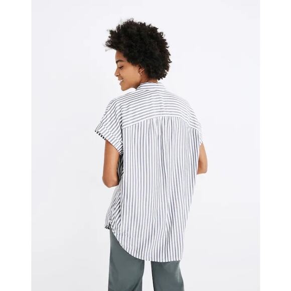 Madewell Central Stripe Button Down Shirt Size XS Short Sleeve Hi Low Top - Picture 2 of 9